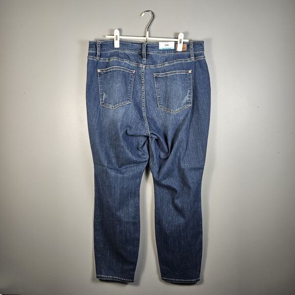Judy Blue Jeans Mid Rise Relaxed Fit Denim Womens Plus 20W One Step At A Time - Picture 2 of 8